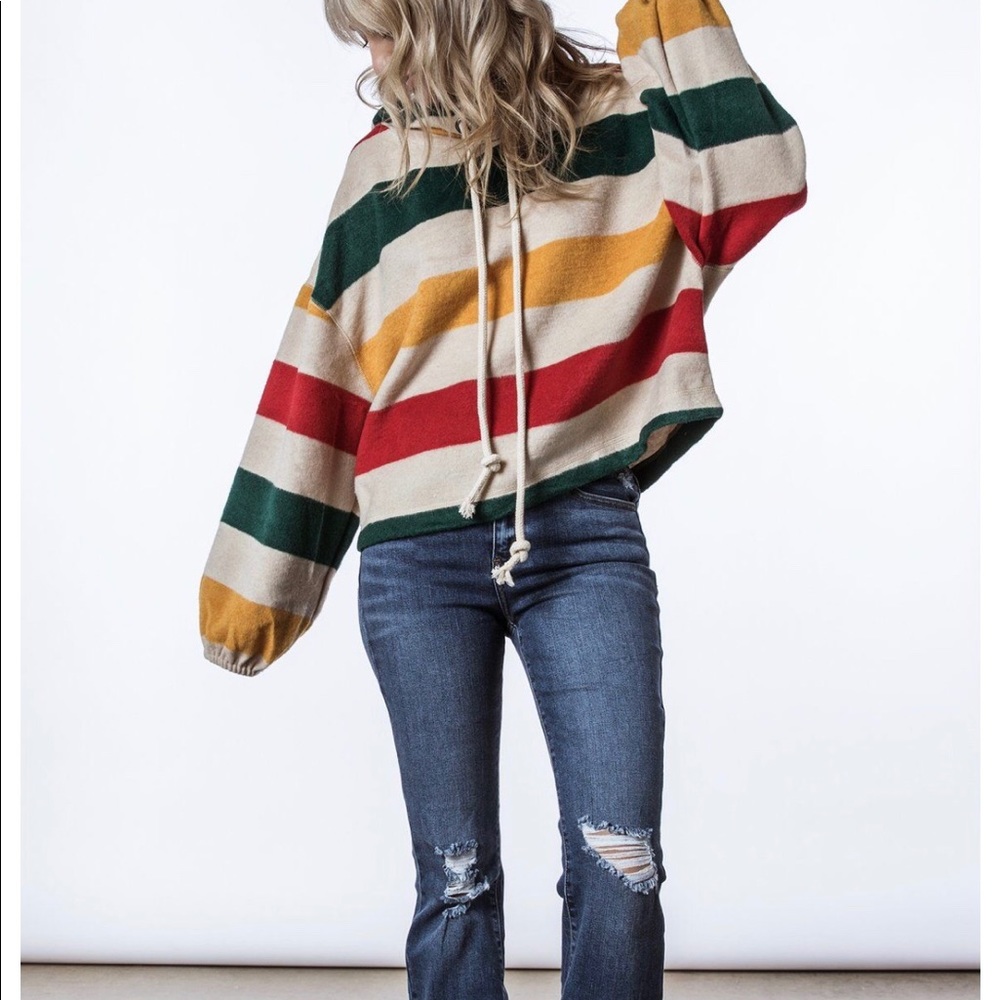 Striped hoodie 💛🧡💚